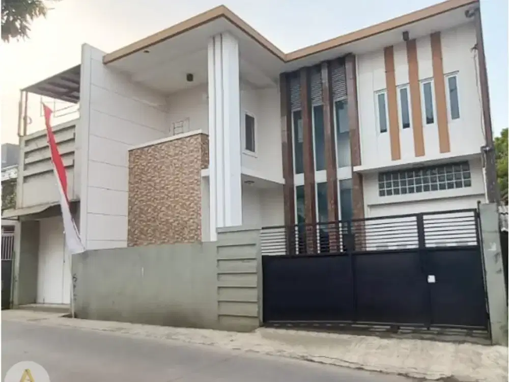 Rumah Mewah di Ciwaruga Setiabudi Bandung