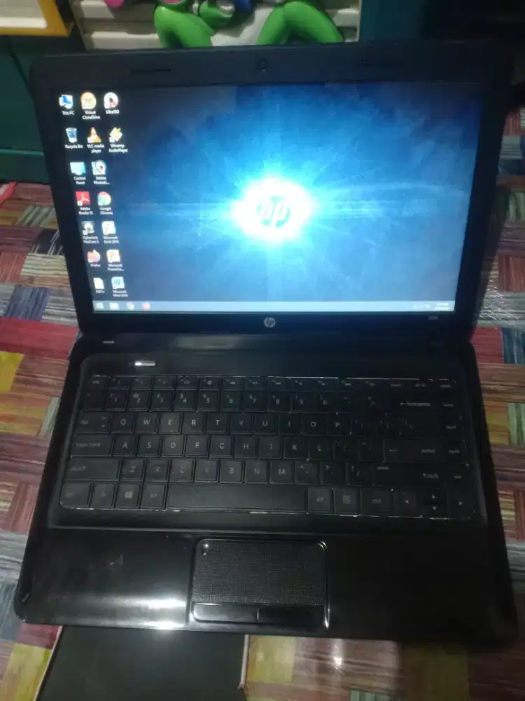 Laptop Hp1000 Amd e1 Ram 6gb Hdd320gb Batre3jam