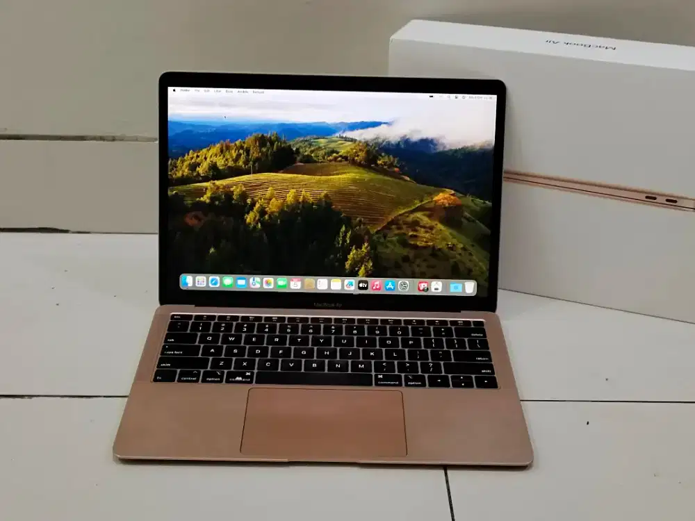 Macbook air retina 2019 Intel core i5 ram 8/128 gb fulset