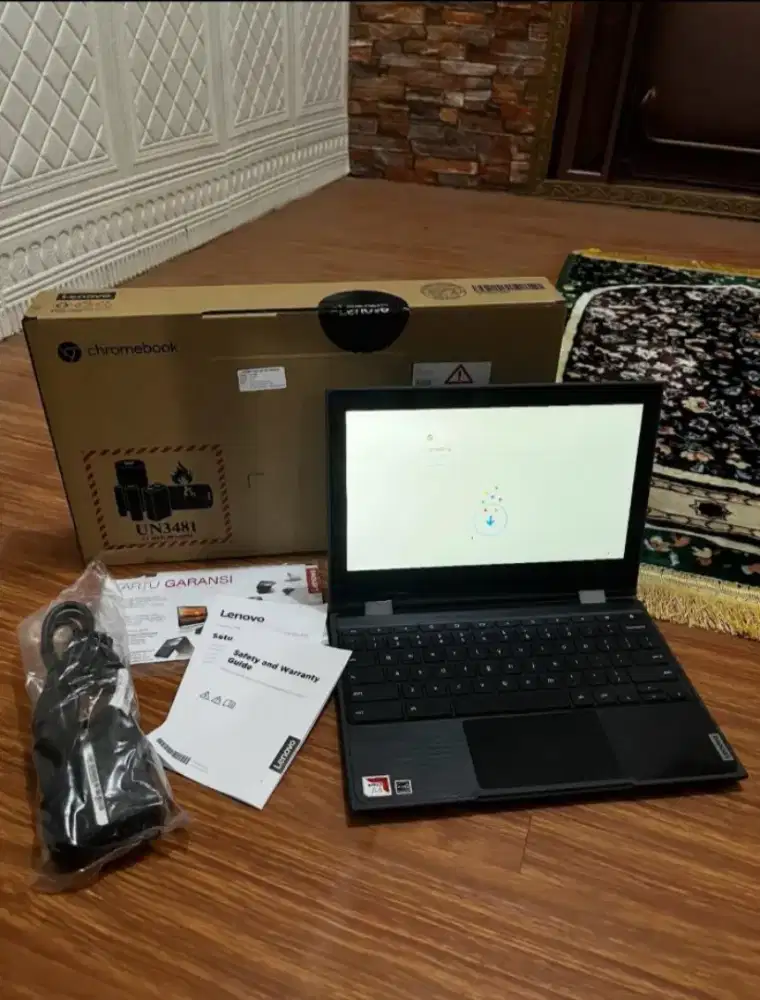 Laporan lenovo layar sentuh bisa di tekuk