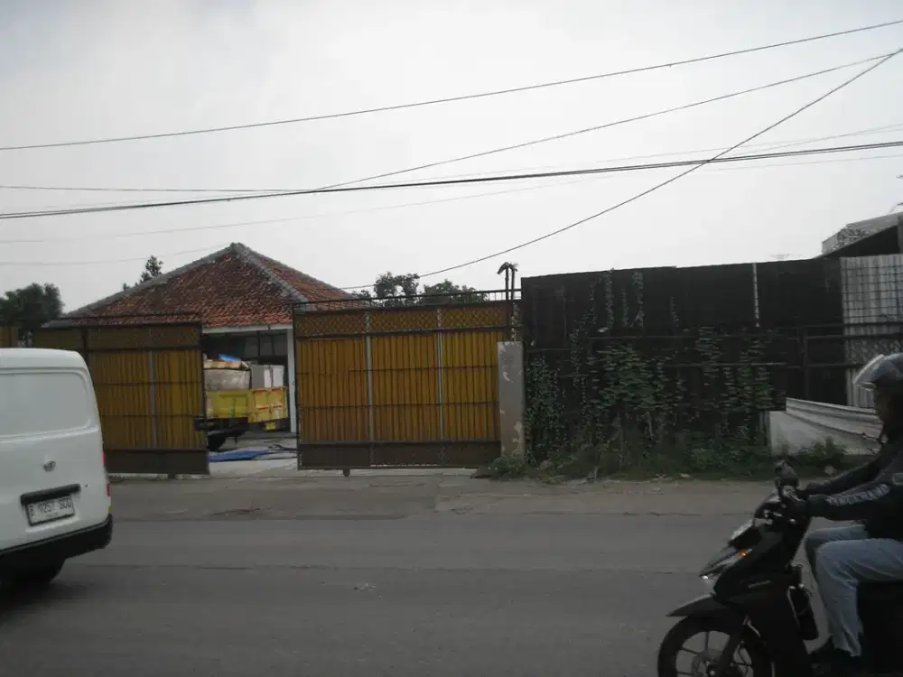 Tanah Jl Raya Legok