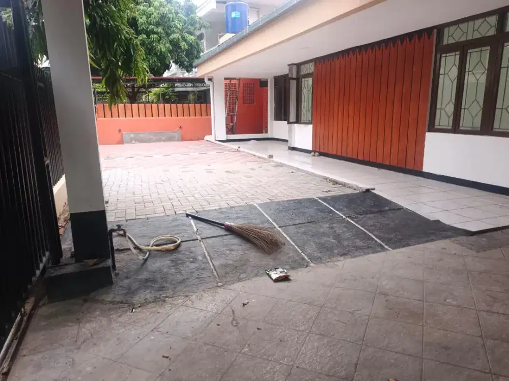 Disewakan Rumah Kayu Putih Jakarta Timur