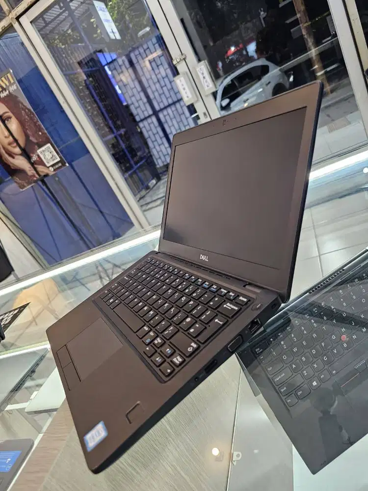 Laptop Dell core i5 ex display simpel kenceng