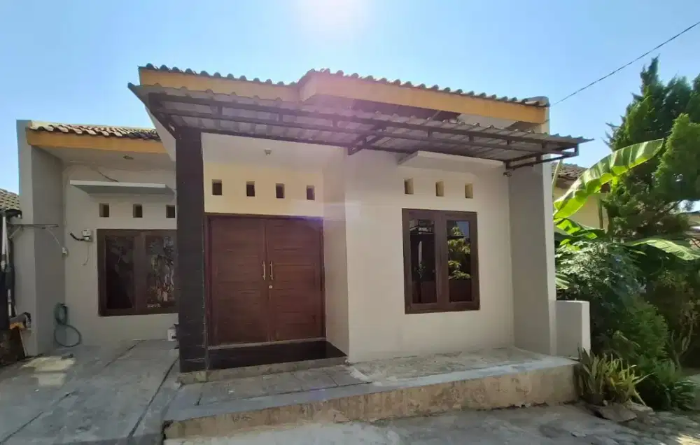 Jual rumah lokasi solo elok SMA 8 luas 95mtr harga 500jt nego