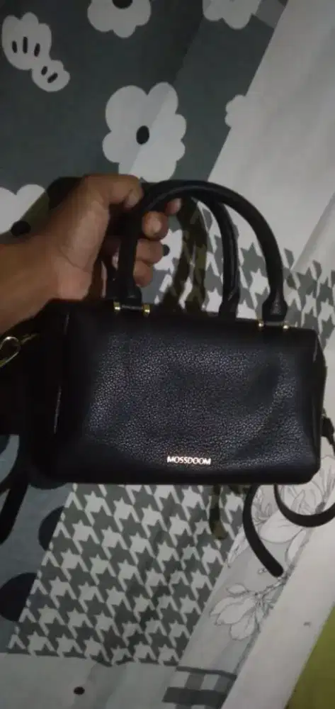 Di jual tas yg minat dan hobi wa dan hpnyg cepat dia dapat