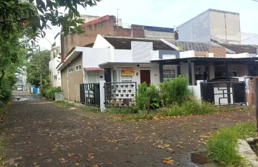 Jual Rumah hook minimalis lok. Strategis 5 menit tol bubat