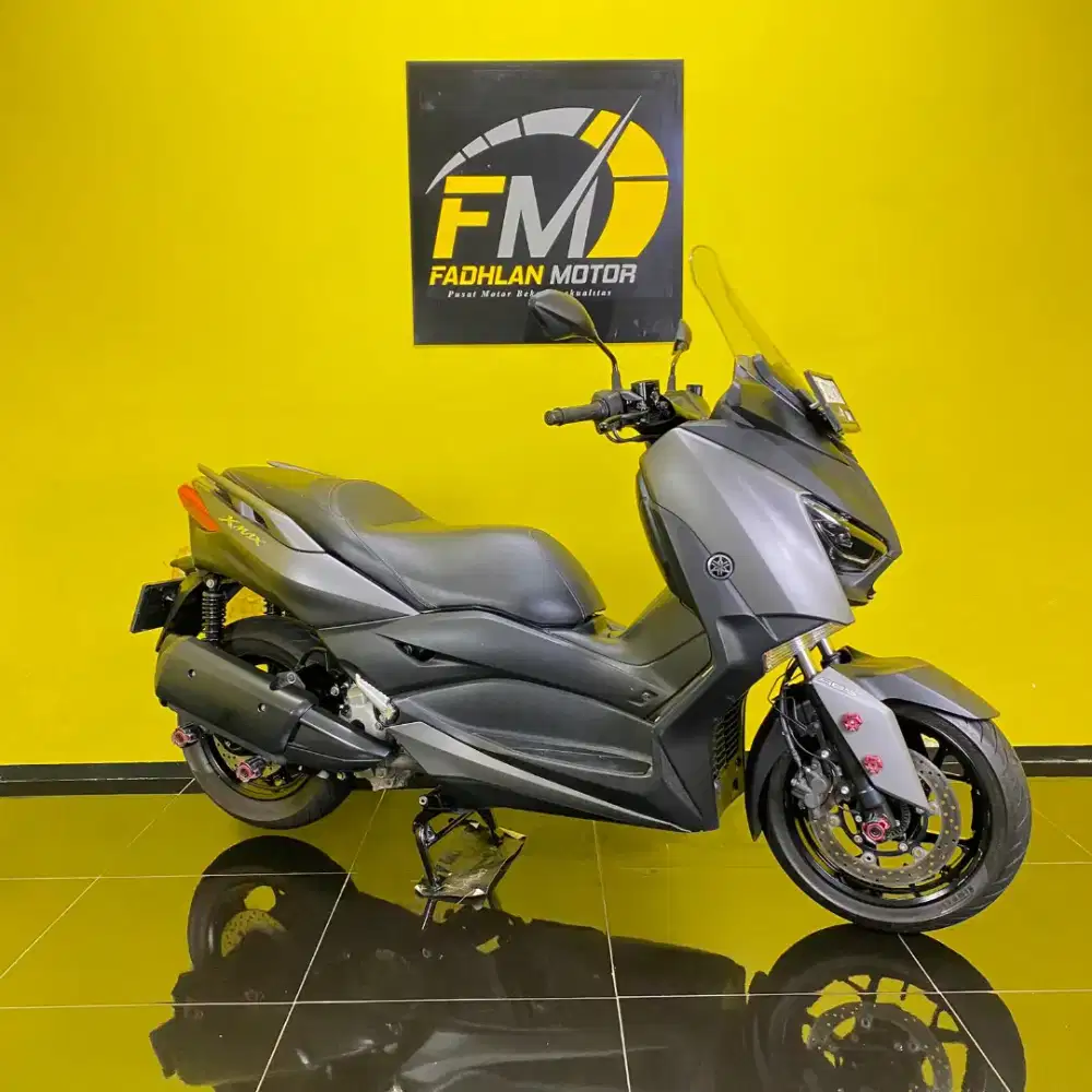 Yamaha Xmax ABS 2017 kilometer rendah cash kredit