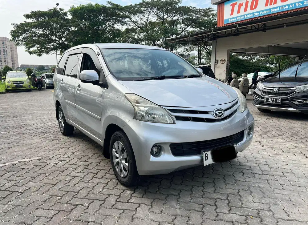 Daihatsu Xenia X Manual 2013 Silver Murah Pajak Panjang