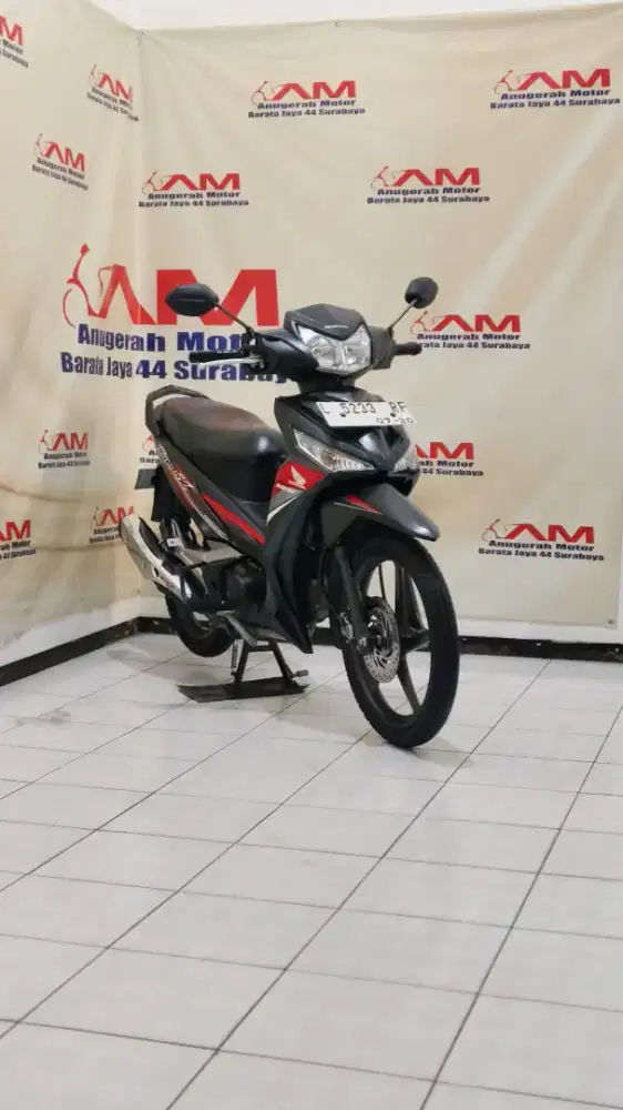 Km 5 Ribu Honda Supra x 125 Fi Tahun 2020 warna hitam doff