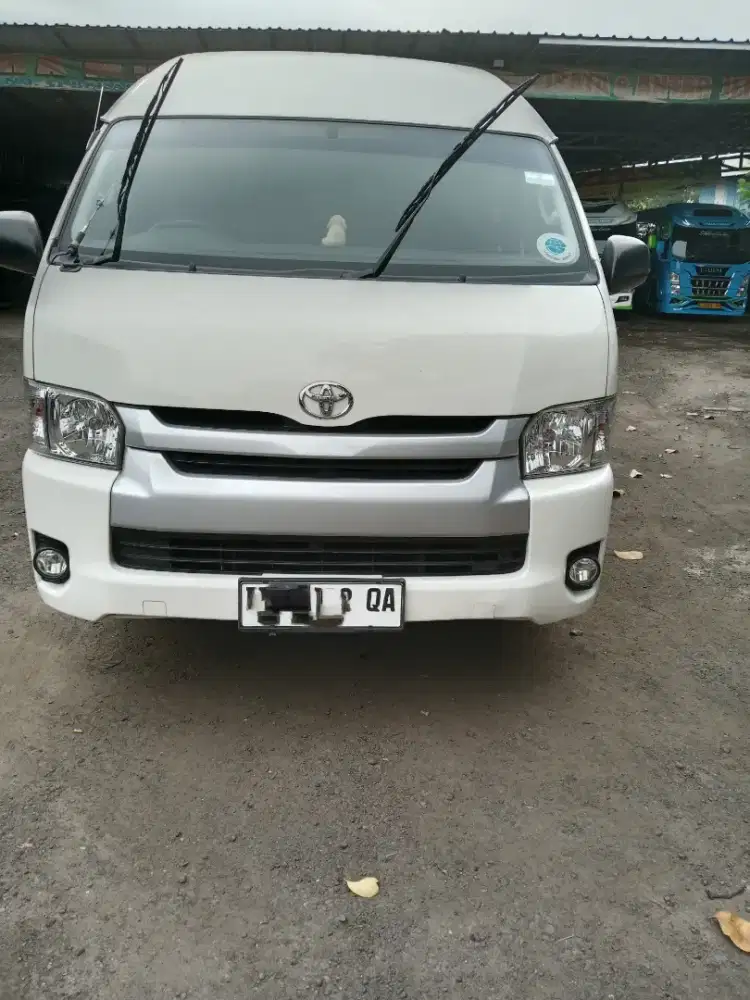 Hiace comuter 2018