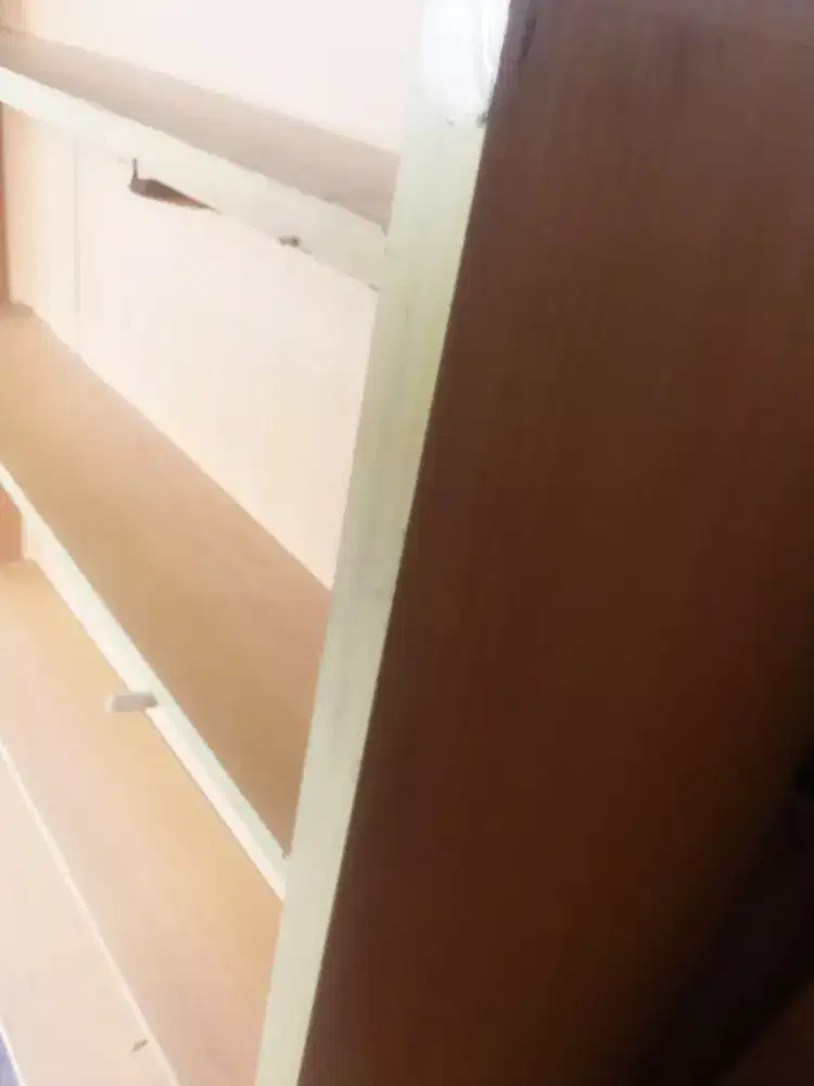 Rak Buku bahan dari kayu