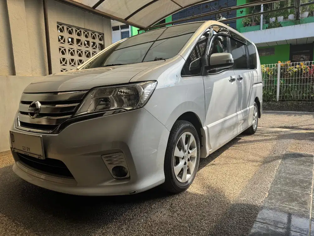 Nissan Serena 2013 Bensin