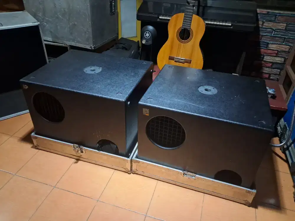 Speaker aktif Subwoofer Beta 3 zigma 18