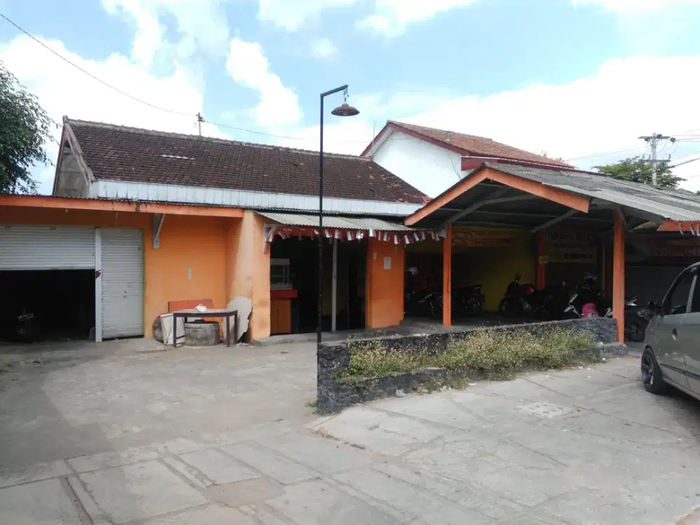 Tanah dekat kampus UGM UNY di caturtunggal depok sleman yogyakarta