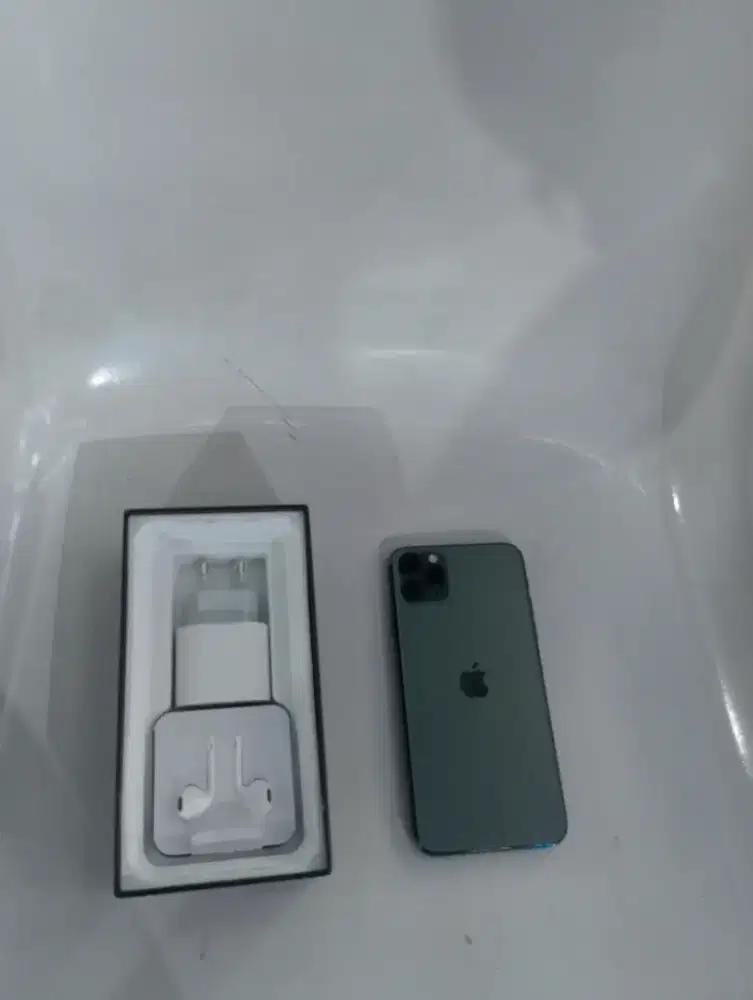 Iphone 11 pro max 256gb pasti tayang baru