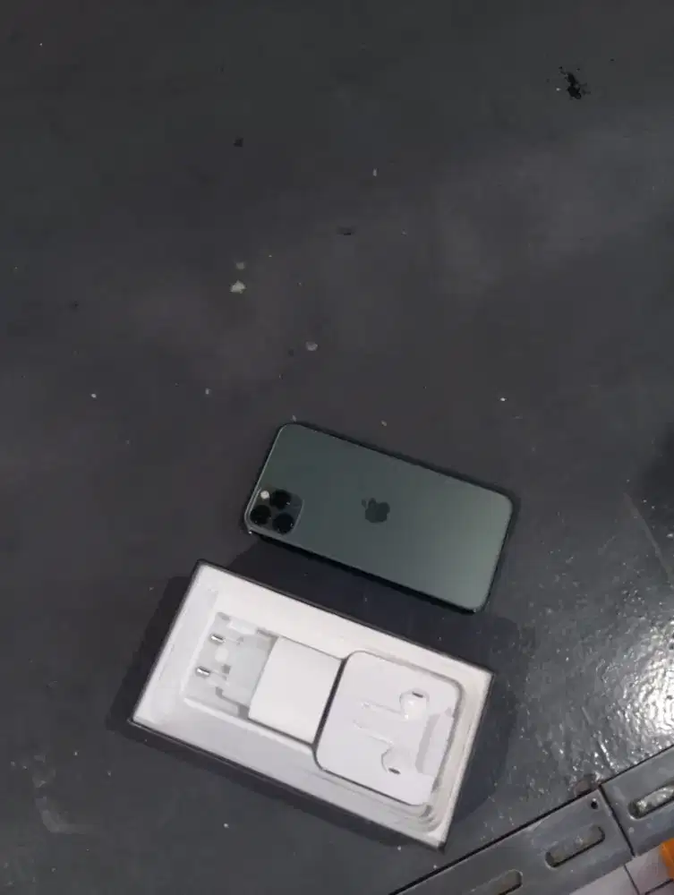 Iphone 11 pro max 256gb jual secara bagus