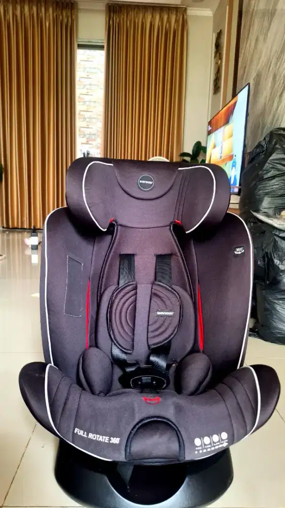 Carseat Bayi Merk BABYDOES Full Rotate 360 Masih Gress + Sudah Laundry