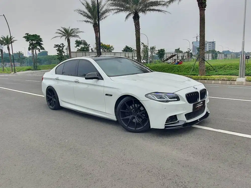 BMW F10 528i LUXURY 2018