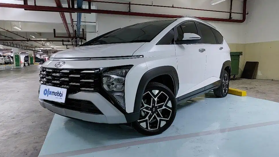 TDP 10JT Hyundai Stargazer 1.5 Prime Bensin-AT Putih 2023