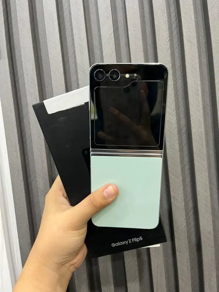 Samsung Z Flip 5 8/256Gb