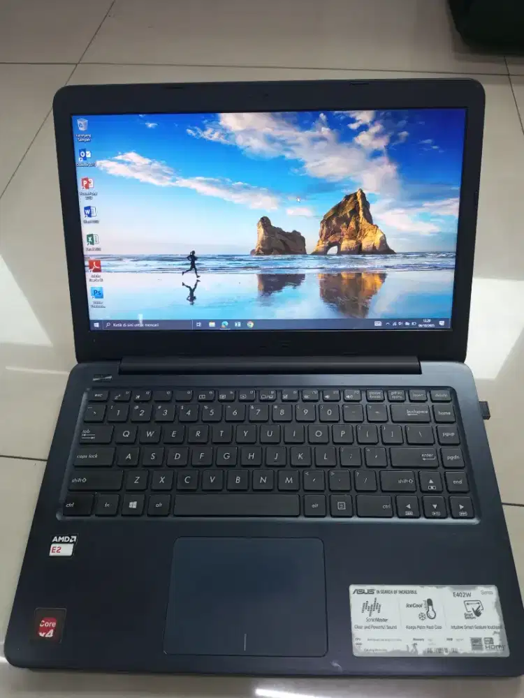 Leptop Asus E402W
