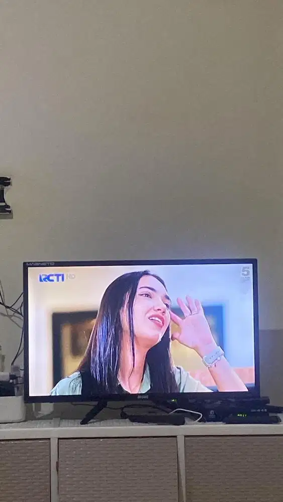Tv led akari kondisi bagus
