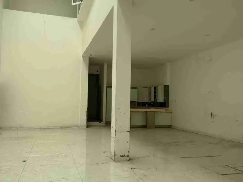 DIJUAL VILLA JALAN IR H JUANDA KOMPLEK TAMAN POLONIA I