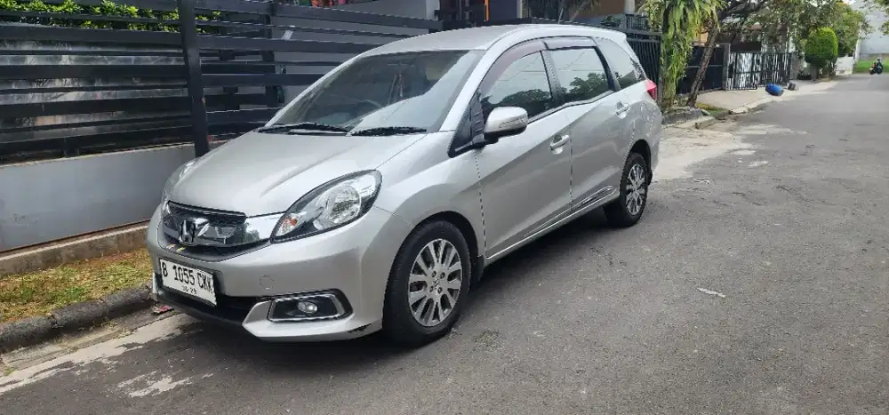 Honda Mobilio Prestige Mulus Siap Pakai, Ac Dingin, Pajak panjang