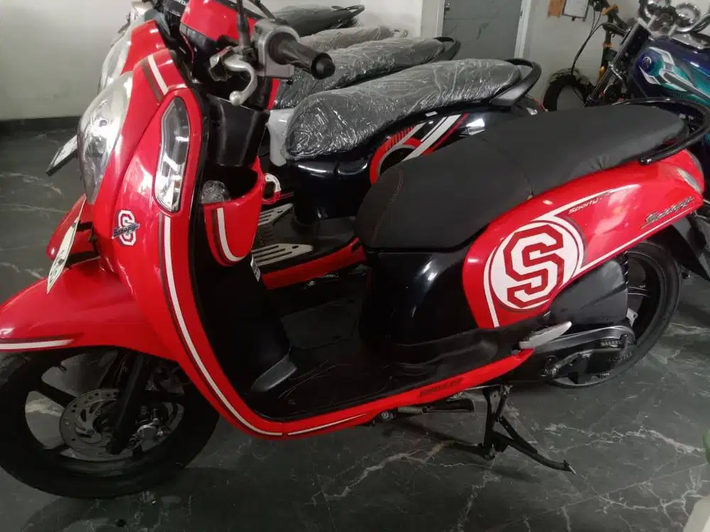 SCOOPY Tahun 2015 - Maulana Motor