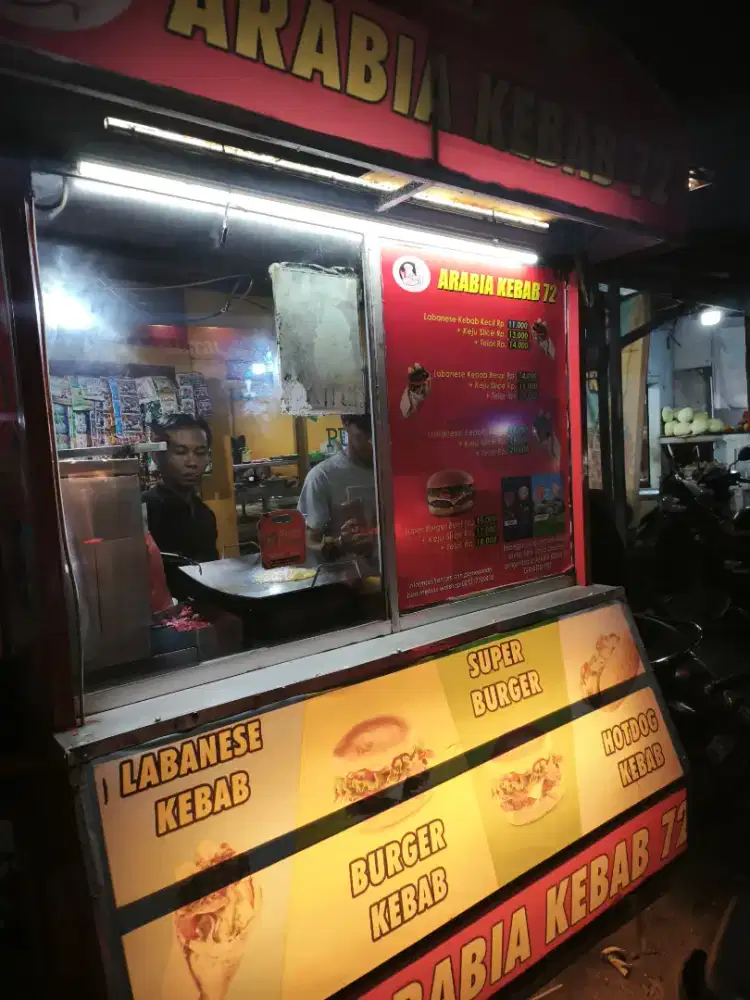 dicari karyawan buat jaga outlet kebab