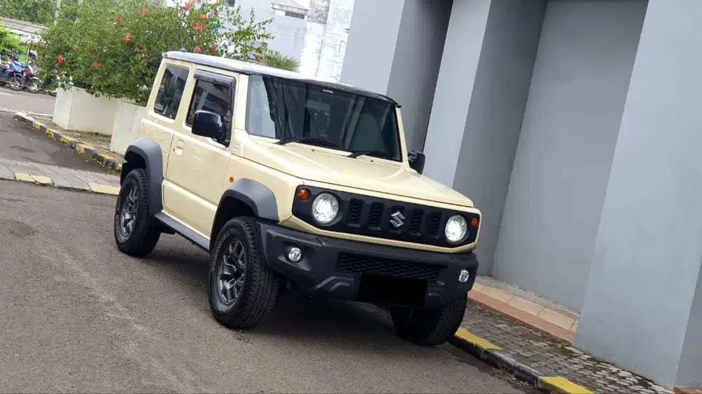 [ LOW KM ] Suzuki Jimny 1.5 4x4 3 Door AT Coklat NIK 2022/2023