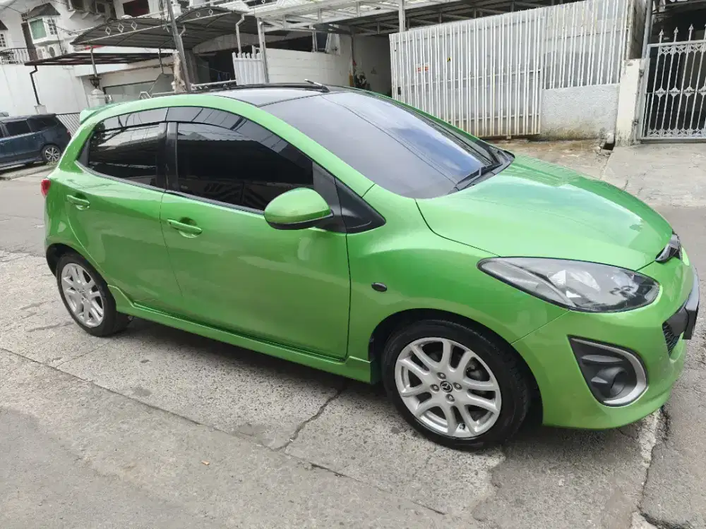 Mazda 2 AT 2010 full upgrade R