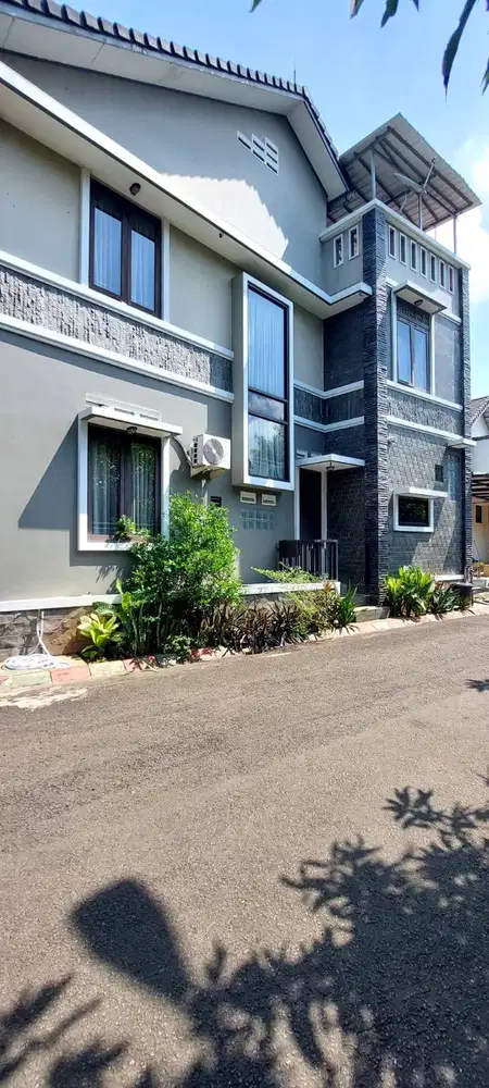 Dijual Rumah Hook Siap Huni dalam Cluster di Jati Sampurna Bekasi