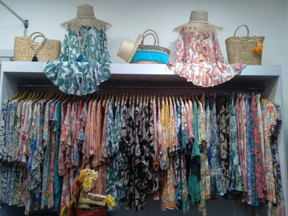 Looking for Sales Assistant for Ubud Boutique