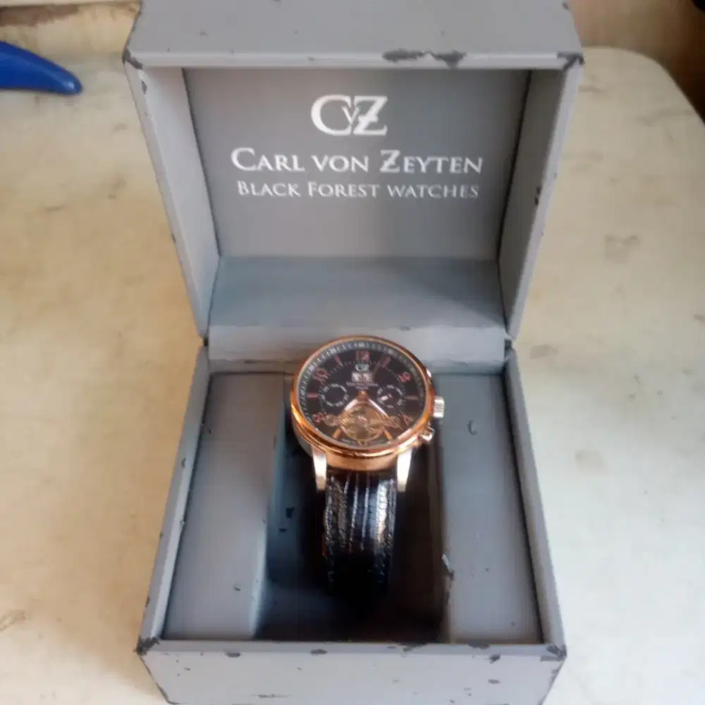 CARL VON ZEYTEN black forest watches, Made in Jerman