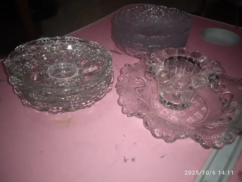 Piring tatakan crystal