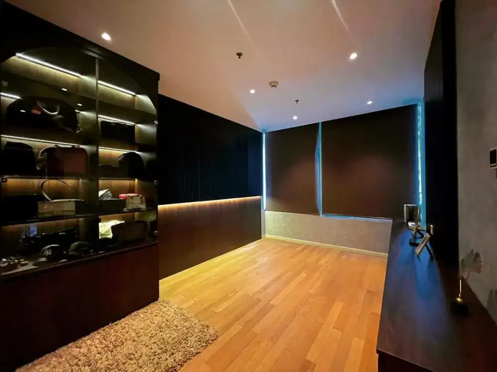 Apartement Regatta, Full Furnish, view laut, BR 2+1, siap huni,low zone
