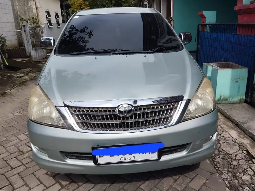 Toyota Kijang Innova 2006 Bensin