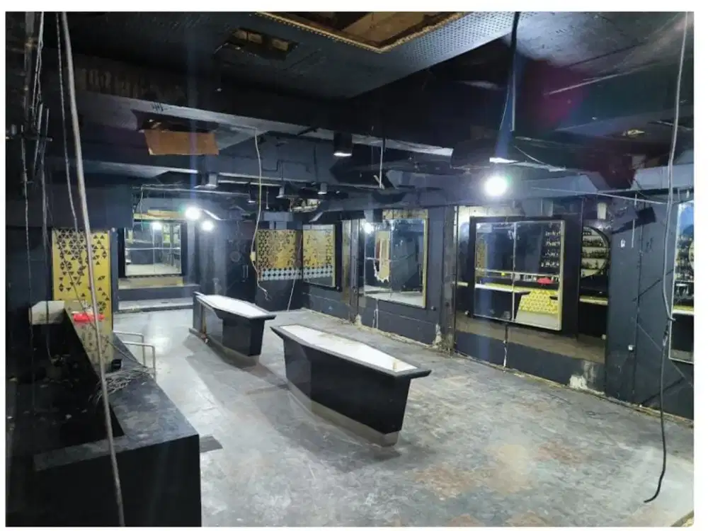 Dijual Bangunan  Komersial Ex.  Bar, Kemang Raya Lokasi Premium & Strategis di Pusat Kemang