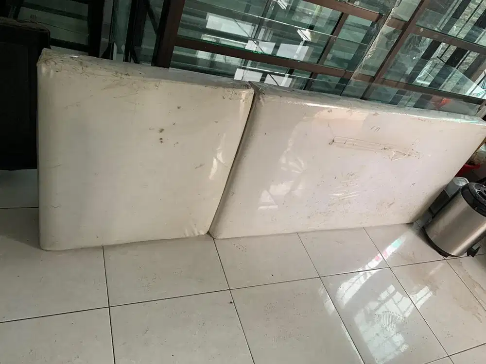Tempat tidur pasien