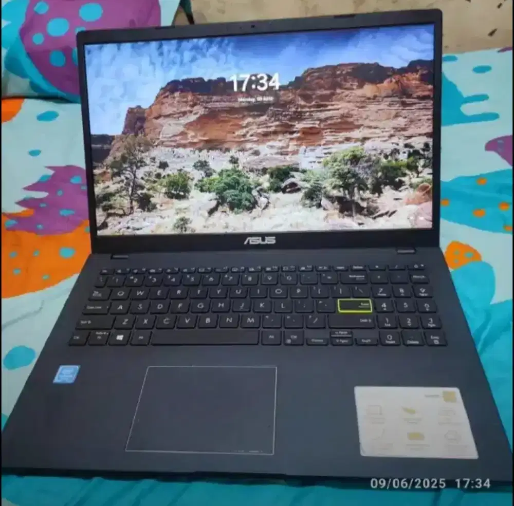 Laptop ASUS E510MA