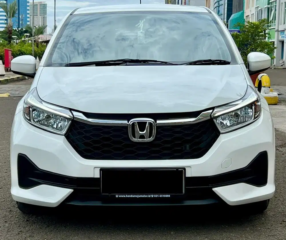 Honda Brio Satya E 2023 Antik Low KM Murah Bekas Putih Ganjil Irit Top