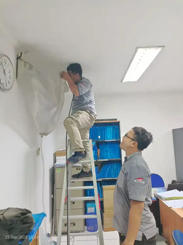 Jasa Cuci AC / Cleaning Air Conditioner