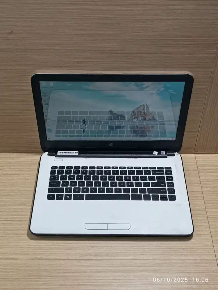 LAPTOP HP 14 INTEL CELERON RAM 4 SSD 128+HDD 500