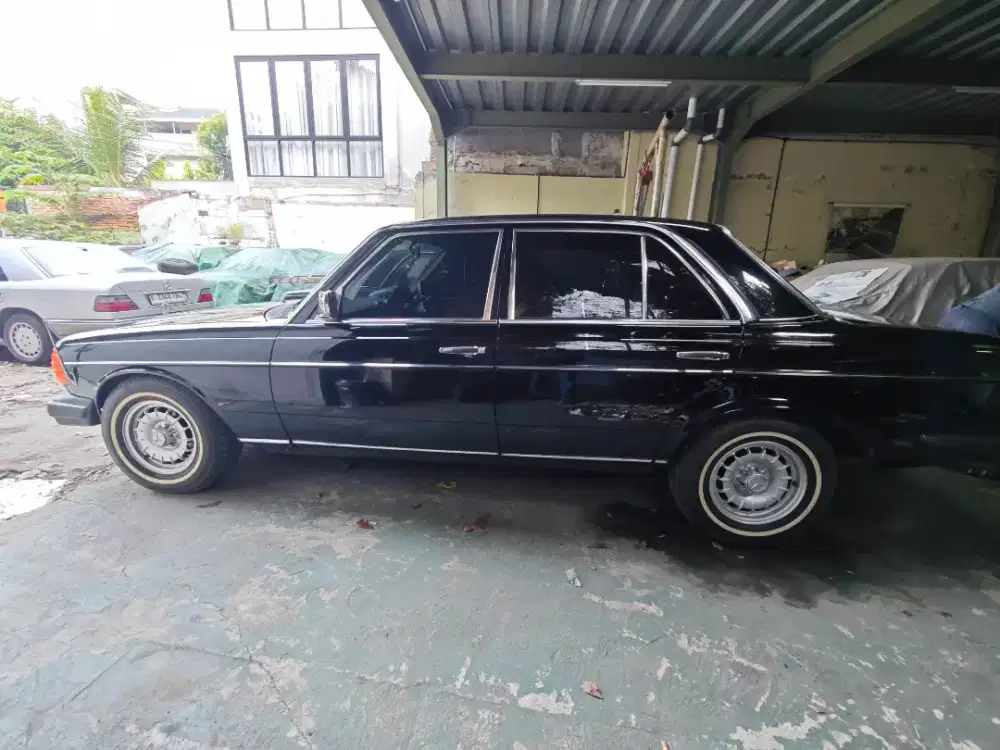 Mercedes Tiger W123 280E Matic