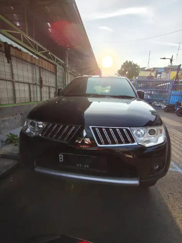 ( CASH ) PAJERO EXCEED 2011 HITAM AT DIESEL