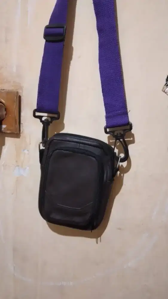 Jual tas kulit selempang,siapa tau ada yg minat gan.Asli kulit domba