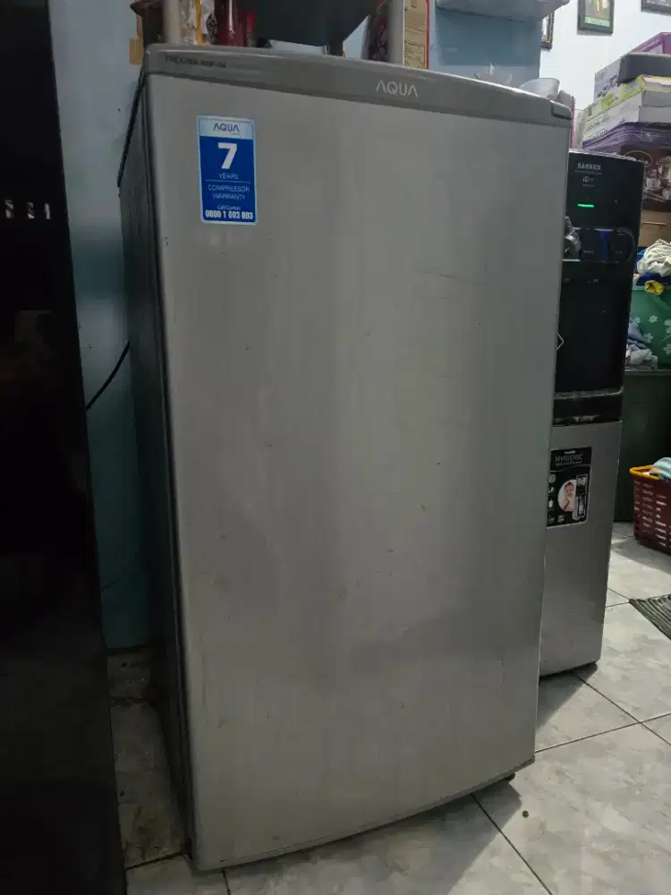 Kulkas Freezer Merk Aqua 1 Pintu