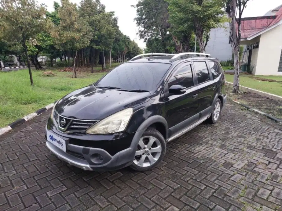 DP RENDAH Nissan Grand livina 1.5 X-Gear Bensin-MT 2016 HITAM LE