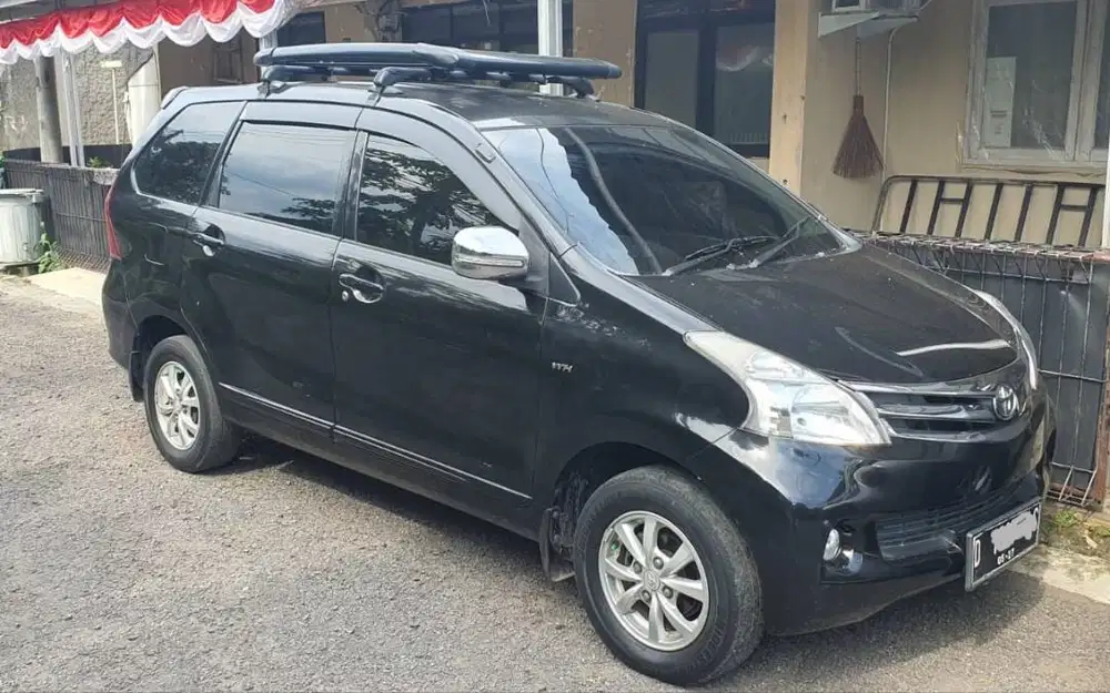 New Avanza 1.3G Manual 2015 KM rendah hitam